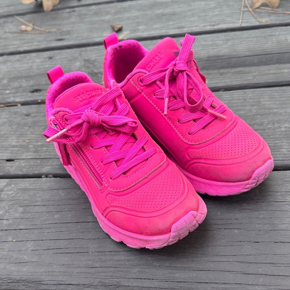Skechers Kids' Vibrant Pink Sneakers zipped side girls size 2